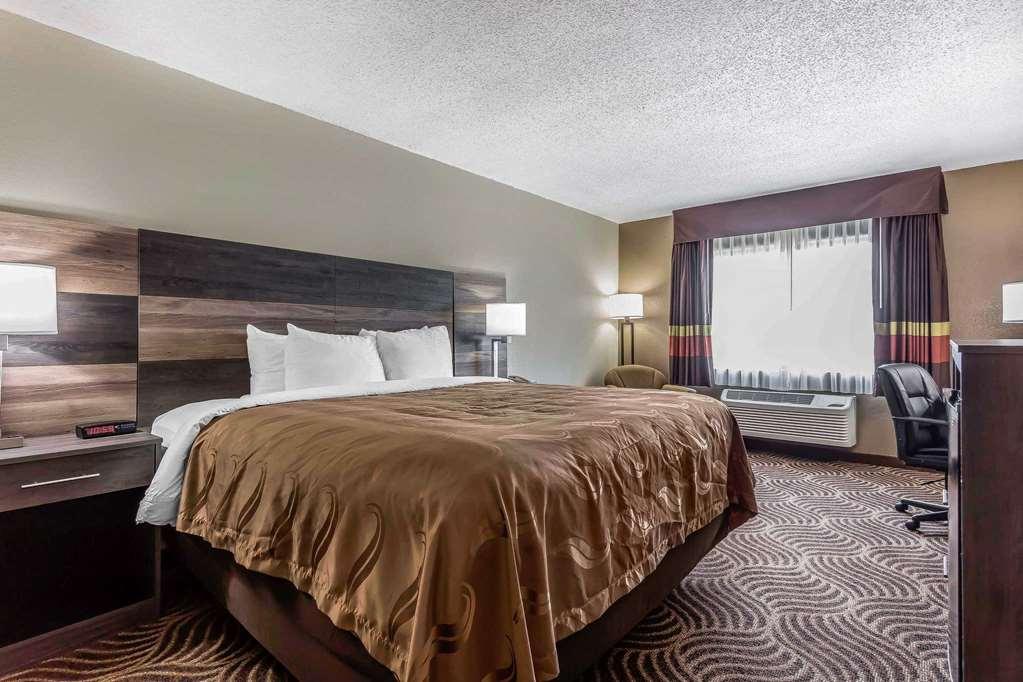 Quality Inn & Suites Salisbury Extérieur photo