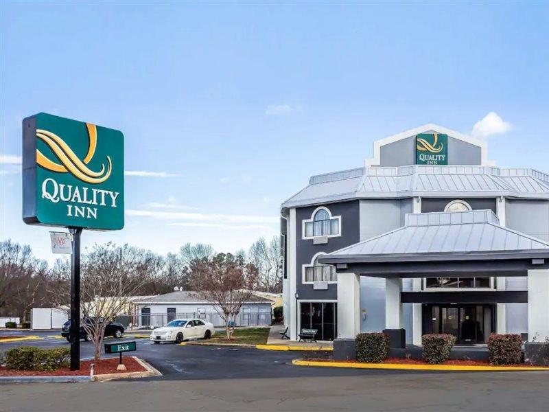 Quality Inn & Suites Salisbury Extérieur photo