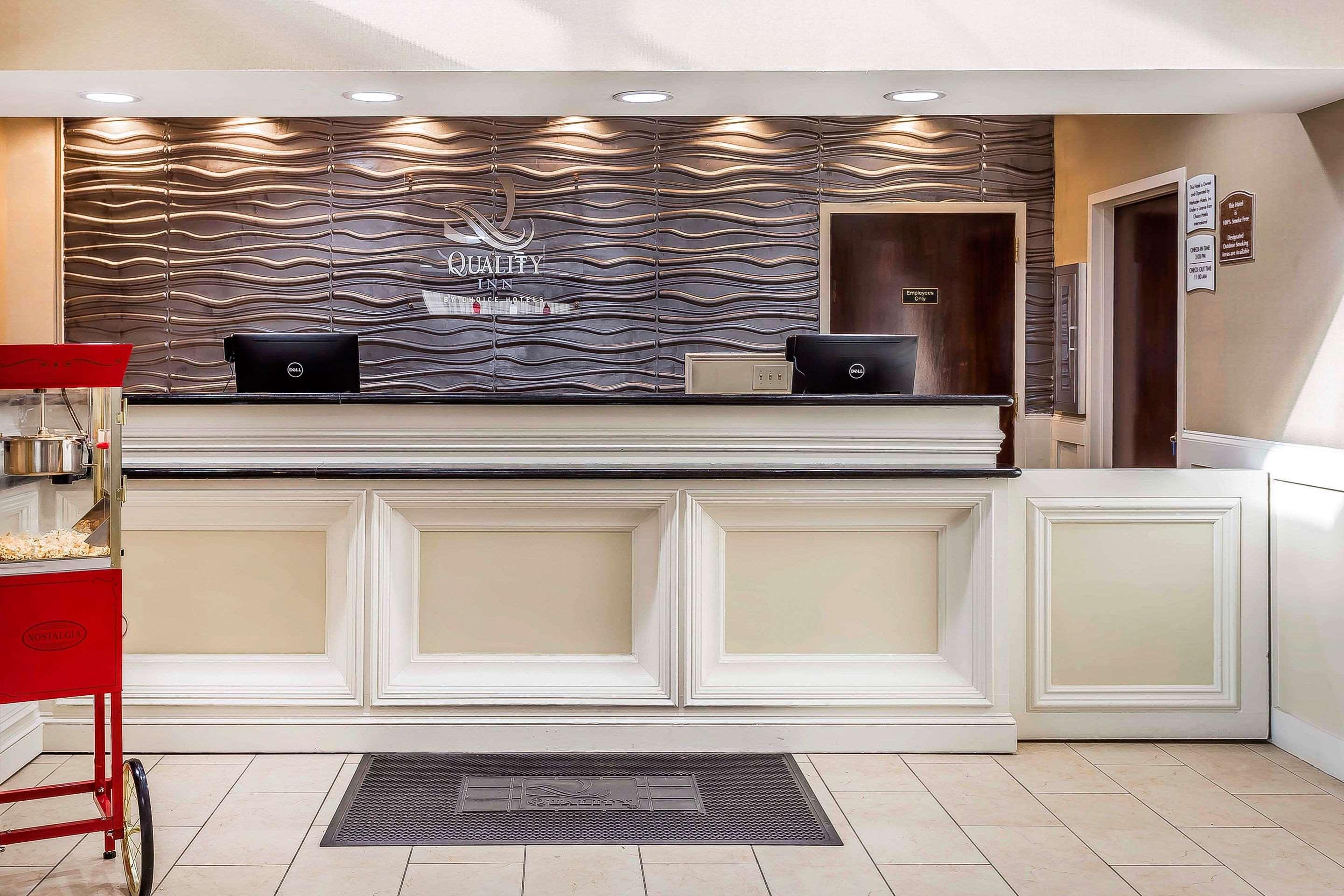 Quality Inn & Suites Salisbury Extérieur photo