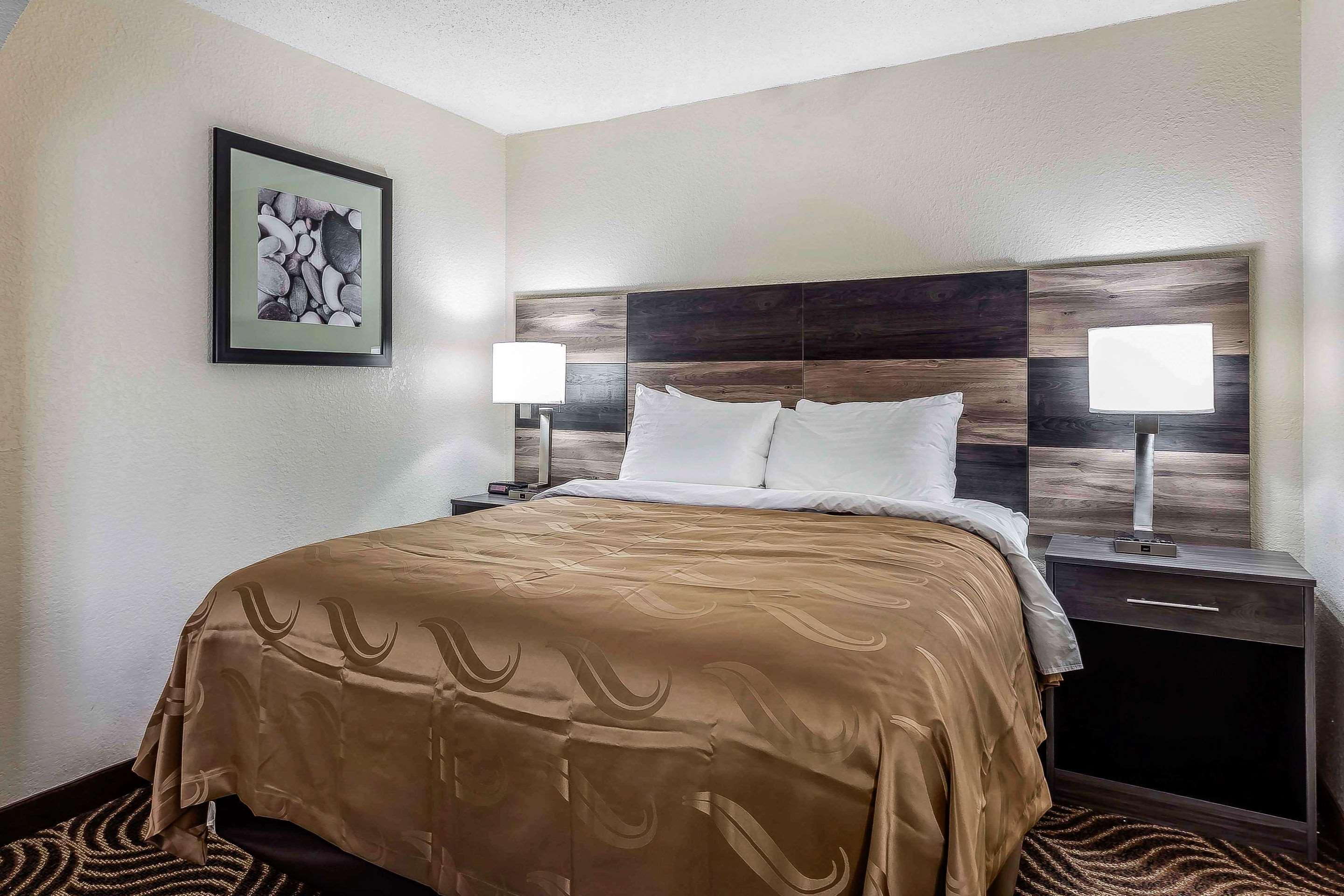 Quality Inn & Suites Salisbury Extérieur photo